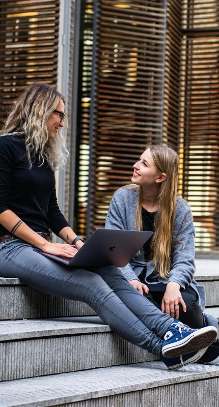 Communicatie en overleg tijdens het laten bouwen van een website is van essentieel belang om het project succesvol af te ronden.